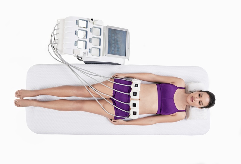 lady using machine to lose weight